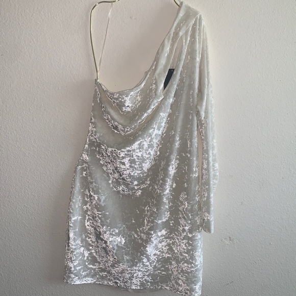 Mini Dress - Picture 1 of 4